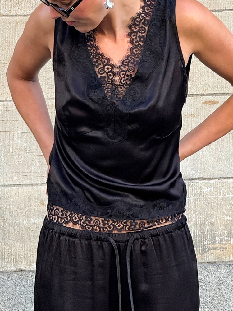 Street Fashion Necklace - Casual V Neck Vest Top &