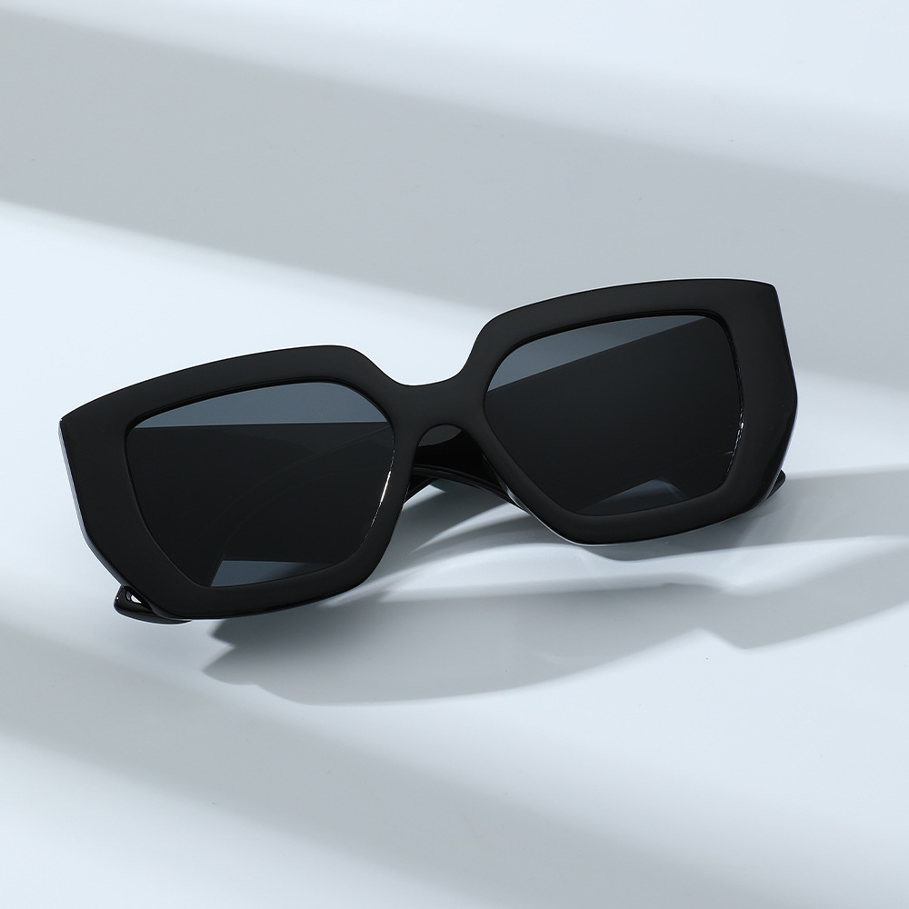 Super Large BoxSunglasses Wome - огляд і ціна Italy Fashion Street