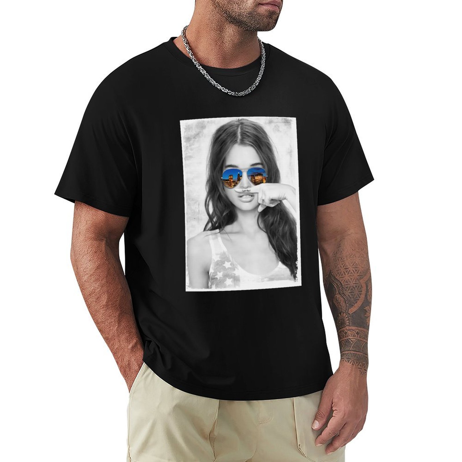 Original Mustache Girl Graphic - огляд і ціна Street Fashion Co